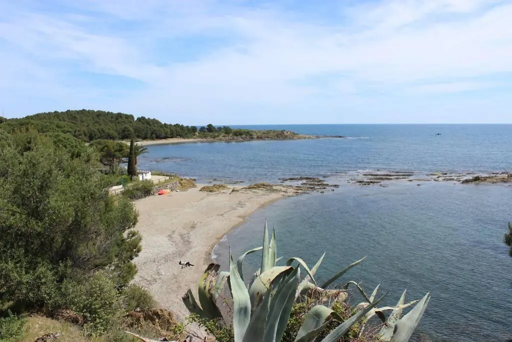 Luxury 4 Bed Apartment On Coastal Footpath At Cap Ras Llança 0*,