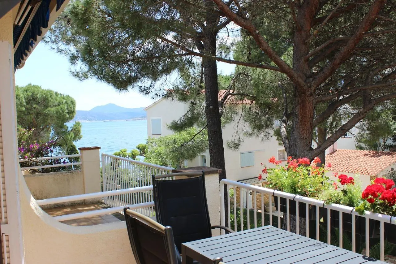 Luxury 4 Bed Apartment On Coastal Footpath At Cap Ras Llança